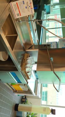 중국 호텔/상업적인 포도주 잔 접지 닦은 기계를 위한 1.6L 상업적인 접지 닦은 기계 협력 업체